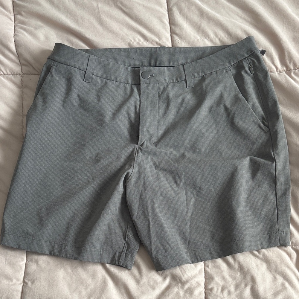 Lululemon Men’s Shorts (Classic Fit, 7 inch, WovenAir)